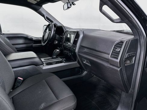 Used 2018 Ford F150 XLT w/ Equipment Group 302A Luxury AWD/4WD image 35