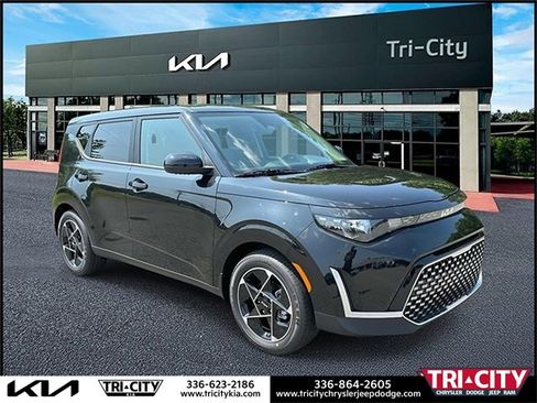 New 2025 Kia Soul EX image 1
