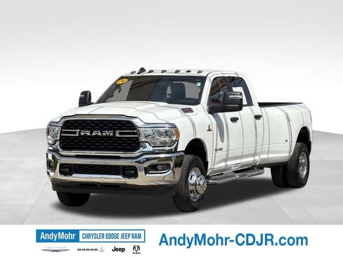 Used 2024 RAM 3500 Big Horn AWD/4WD image 3