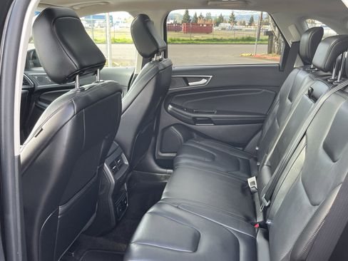 Used 2020 Ford Edge Titanium w/ Equipment Group 301A AWD/4WD image 13