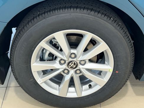 New 2026 Toyota Camry LE w/ Convenience Package FWD image 4