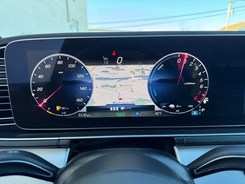 Used 2024 Mercedes-Benz GLE 450e 4MATIC image 26