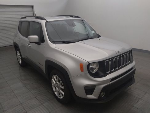 Used 2020 Jeep Renegade Latitude FWD image 13