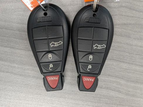 Used 2008 Dodge Challenger SRT8 RWD image 36