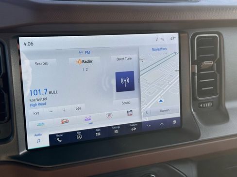 Used 2024 Ford Bronco Outer Banks image 16