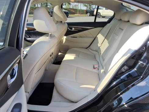 Used 2019 INFINITI Q50 Luxe image 17