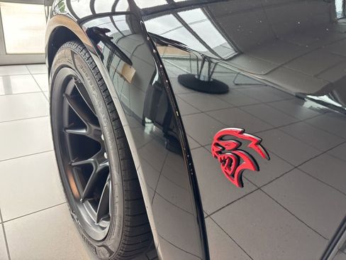 Used 2023 Dodge Challenger SRT Hellcat image 9