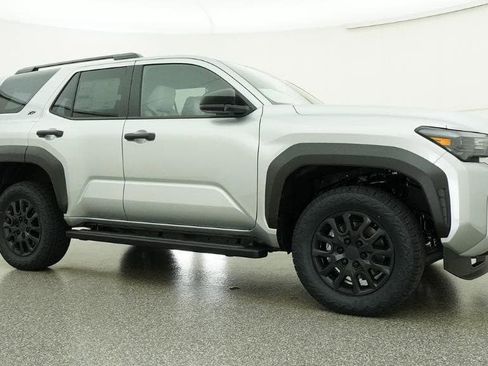 Used 2026 Toyota 4Runner SR5 RWD image 28