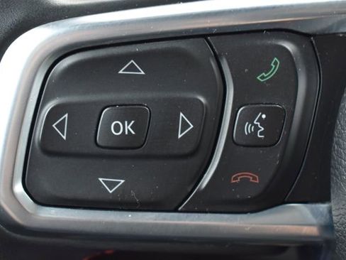 Used 2021 Jeep Wrangler Unlimited Rubicon w/ Cold Weather Group AWD/4WD image 25