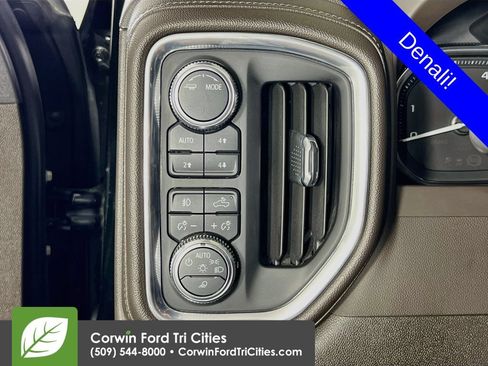 Used 2022 GMC Sierra 1500 Denali w/ Denali Premium Package AWD/4WD image 19