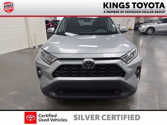 Used 2019 Toyota RAV4 XLE Premium w/ Advanced Technology Package AWD/4WD image 3