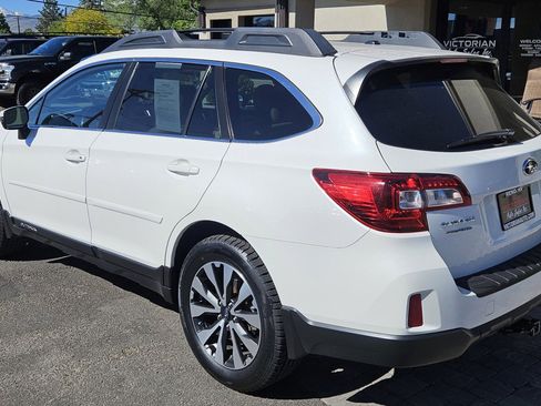 Used 2015 Subaru Outback 2.5i Limited AWD/4WD image 6