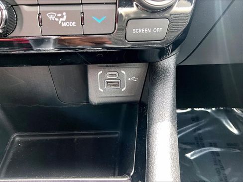 Used 2024 Jeep Compass Limited AWD/4WD image 26
