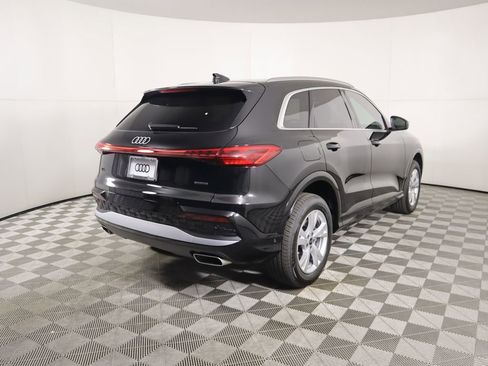 Used 2025 Audi Q5 2.0T Premium w/ Convenience Package image 6