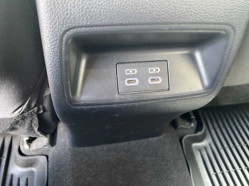 Used 2023 Toyota Corolla SE FWD image 27