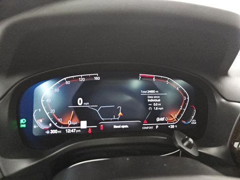 Certified 2025 BMW X4 xDrive30i image 12