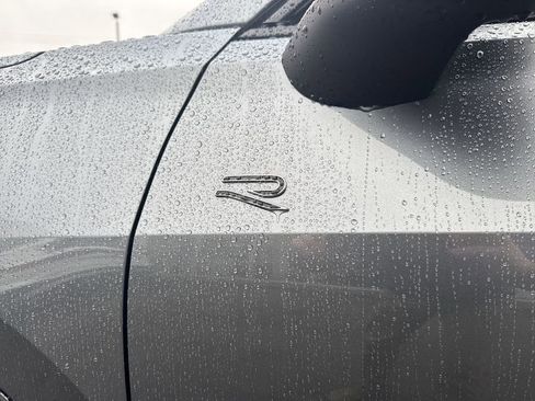 New 2026 Volkswagen Tiguan SE R-Line image 9