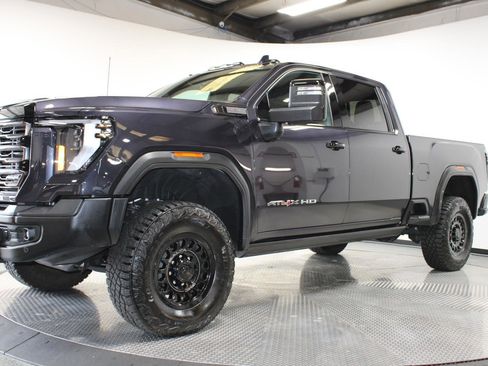 Used 2025 GMC Sierra 2500 AT4X w/ AT4X AEV Edition AWD/4WD image 5