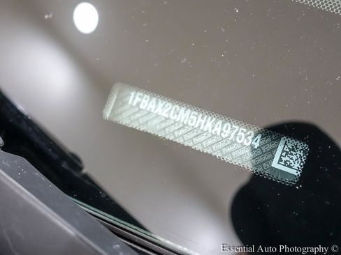 Used 2017 Ford Transit 350 XLT RWD image 22