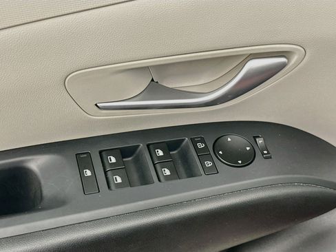 Used 2026 Hyundai Tucson SEL FWD image 15