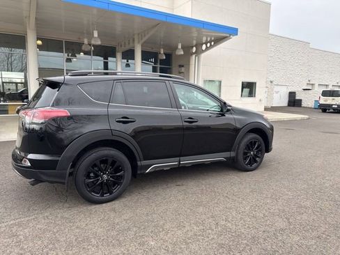 Used 2018 Toyota RAV4 Adventure image 5