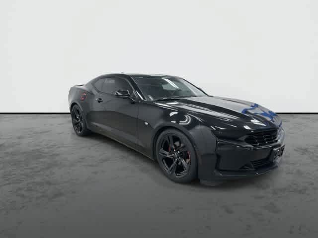 Used 2020 Chevrolet Camaro LT w/ RS Package RWD image 5