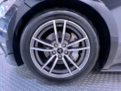 Used 2016 Ford Mustang GT RWD image 10