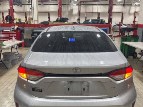 Used 2023 Toyota Corolla LE image 7