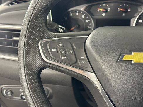 Used 2023 Chevrolet Equinox LT image 17