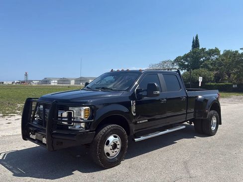 Used 2019 Ford F350 XL w/ STX Appearance Package AWD/4WD image 2