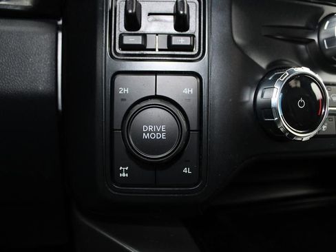 Used 2023 Ford F350 Lariat w/ FX4 Off-Road Package AWD/4WD image 30