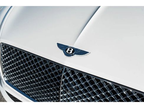 Used 2023 Bentley Continental GT V8 image 22