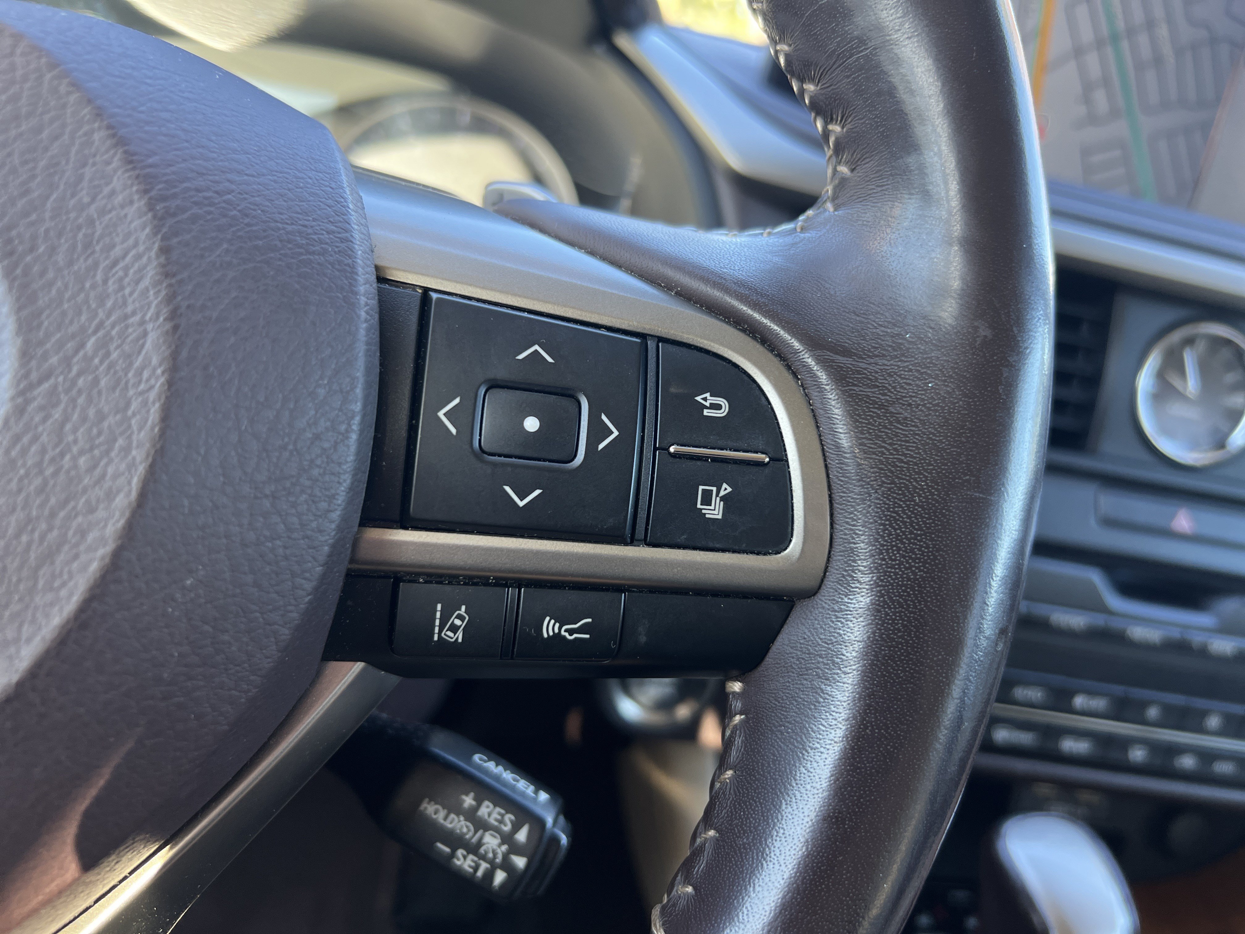 Used 2020 Lexus RX 350 AWD w/ Premium Package image 20