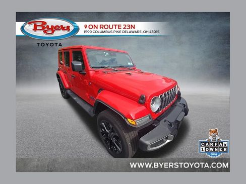 Used 2025 Jeep Wrangler Unlimited Sahara AWD/4WD image 1