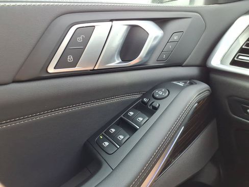 Used 2026 BMW X5 xDrive40i AWD/4WD image 21