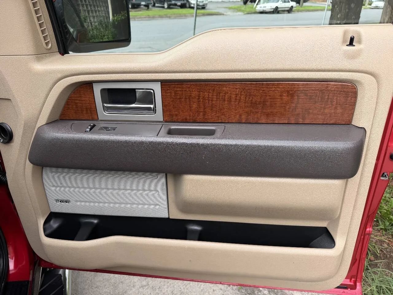 Used 2010 Ford F150 Lariat AWD/4WD image 31