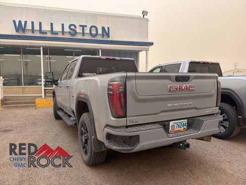 Used 2024 GMC Sierra 2500 AT4 AWD/4WD image 49