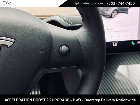 Used 2020 Tesla Model Y Long Range AWD/4WD image 32