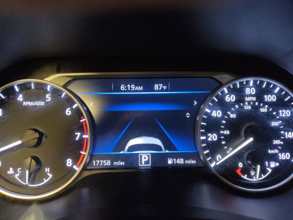Used 2025 Nissan Sentra SV FWD image 23