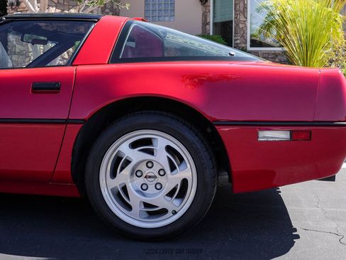 Used 1990 Chevrolet Corvette ZR-1 RWD image 5