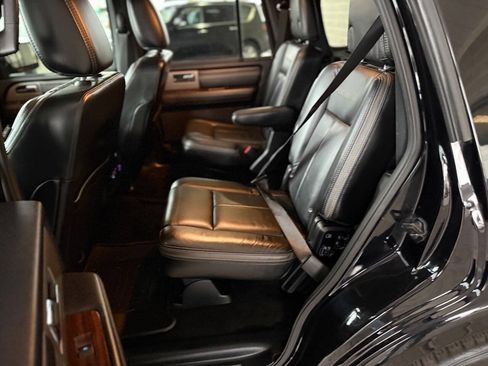 Used 2016 Ford Expedition Platinum AWD/4WD image 32