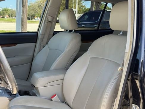 Used 2013 Subaru Outback 2.5i Limited w/ Moonroof Pkg image 14
