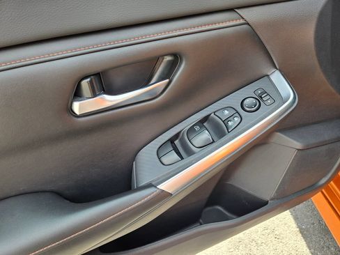Certified 2021 Nissan Sentra SR FWD image 12