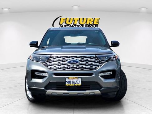 Certified 2024 Ford Explorer Platinum w/ Technology Package AWD/4WD image 2