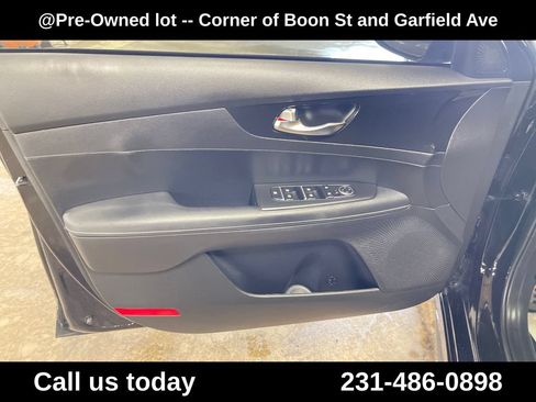 Used 2022 Kia Forte GT-Line w/ GT-Line Technology Package FWD image 15