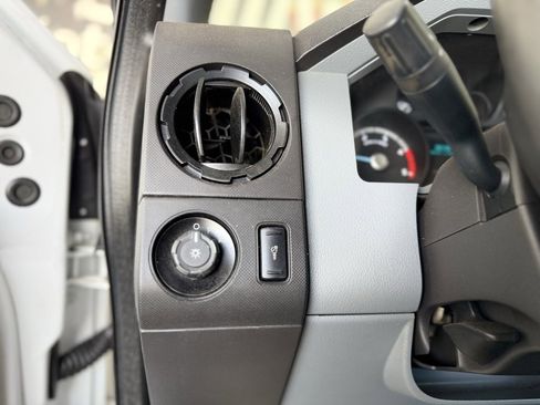 Used 2014 Ford F550 4x4 SuperCab Super Duty w/ Power Equipment Group image 28