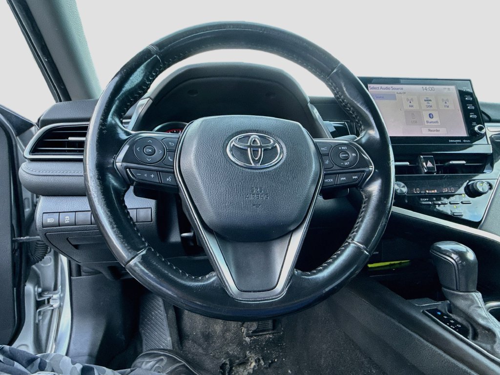 Used 2022 Toyota Camry XSE FWD image 22