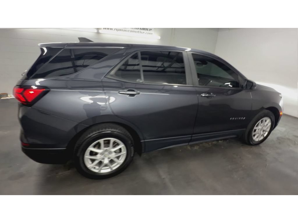 Certified 2022 Chevrolet Equinox LS AWD/4WD image 9