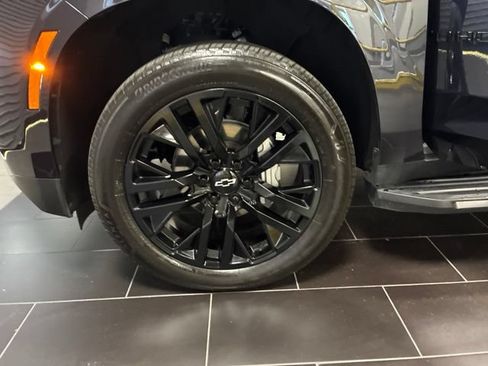 Used 2025 Chevrolet Tahoe Premier RWD image 28