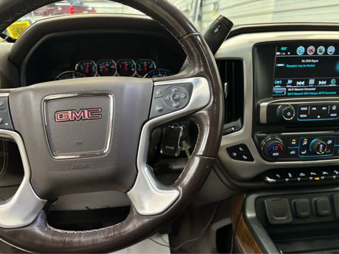 Used 2018 GMC Sierra 1500 SLT AWD/4WD image 15